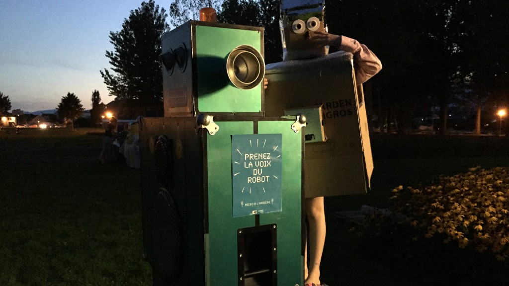CT yverdon robot qui parle